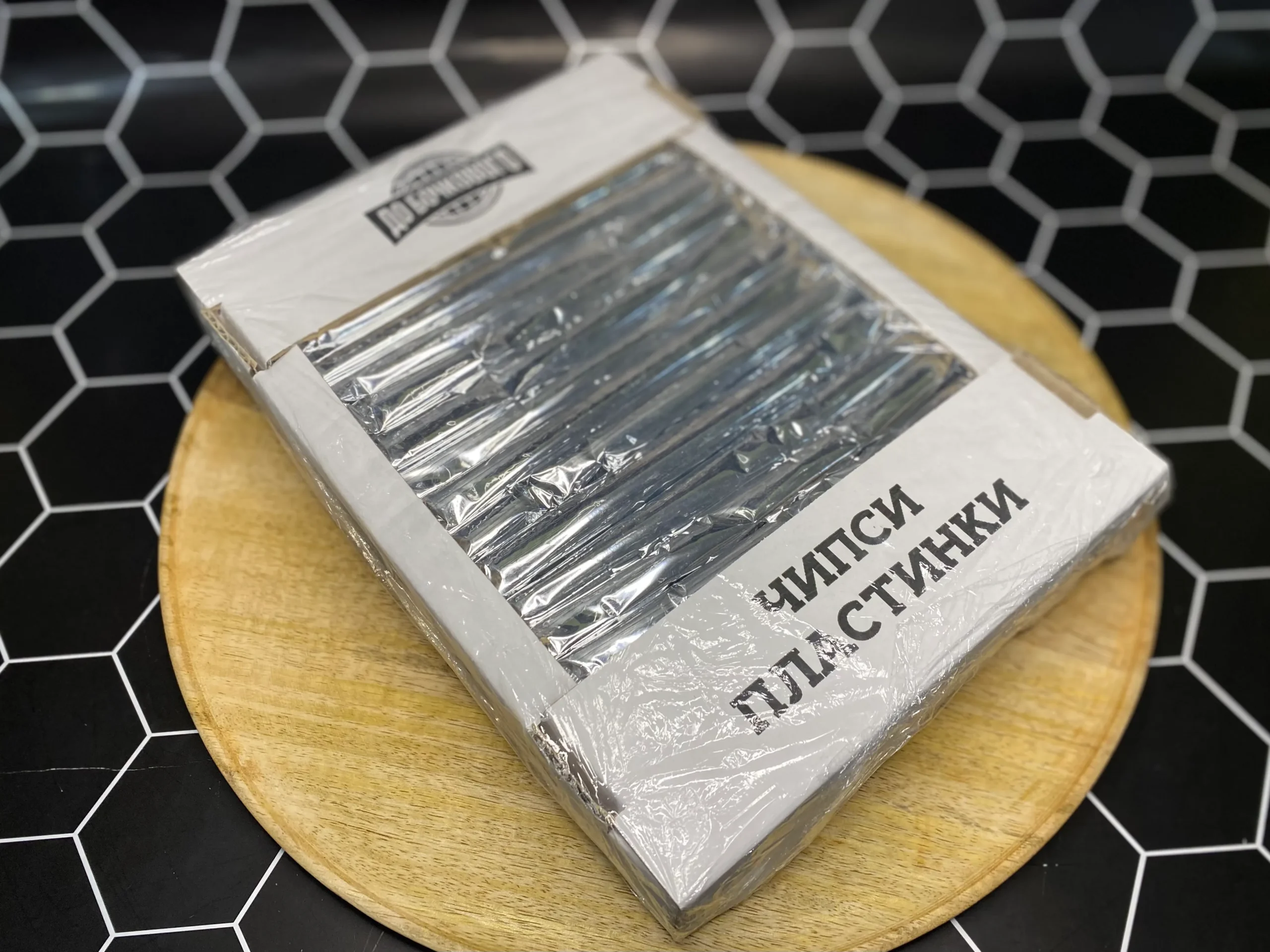 IMG_4206 Чіпси зі смаком Сметана-Зелень 750грам - Зображення 1